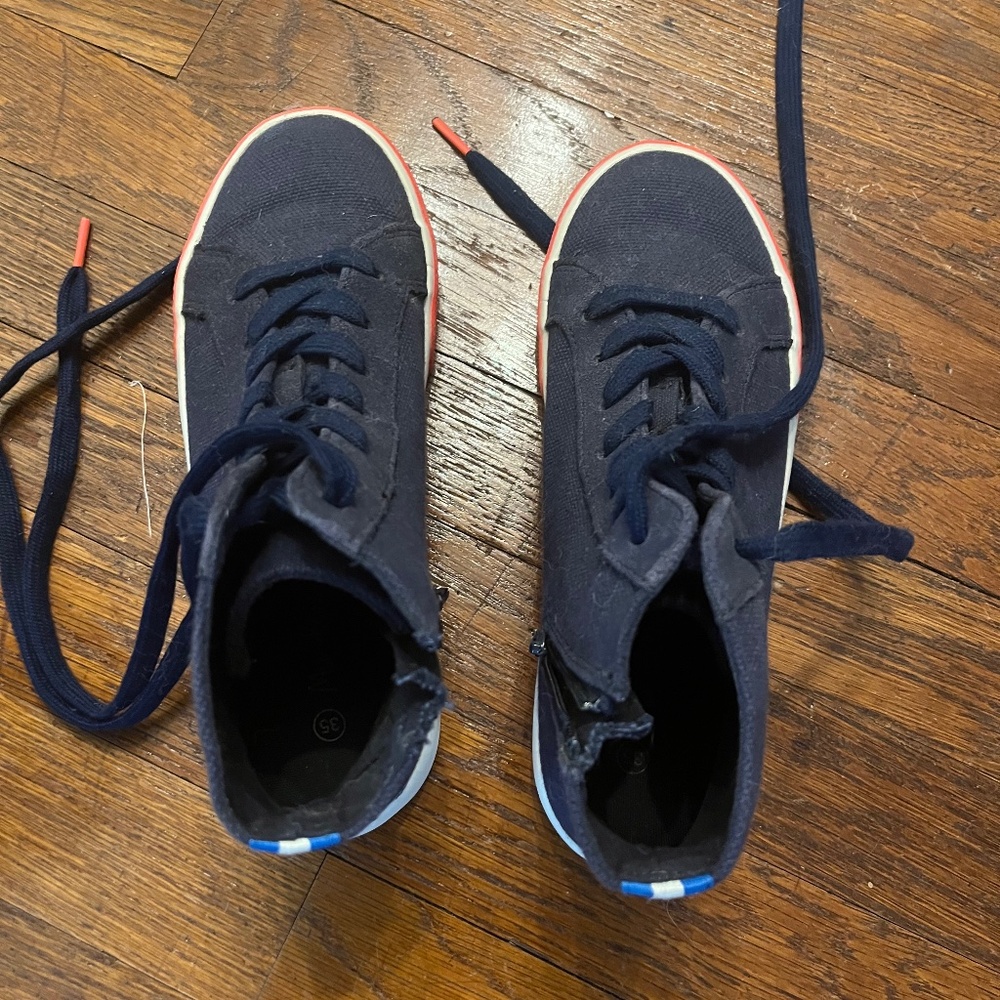 Mini Biden side-zip navy high tops